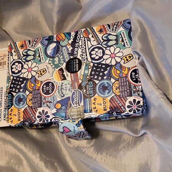 Life is good passport wallet BNWT - Picture 4 of 4